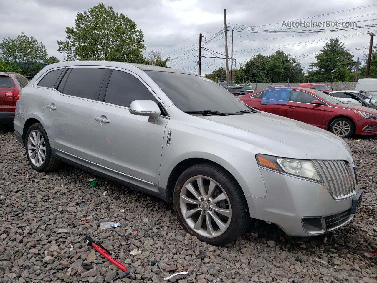 2010 Lincoln Mkt Silver vin: 2LMHJ5AT5ABJ50210