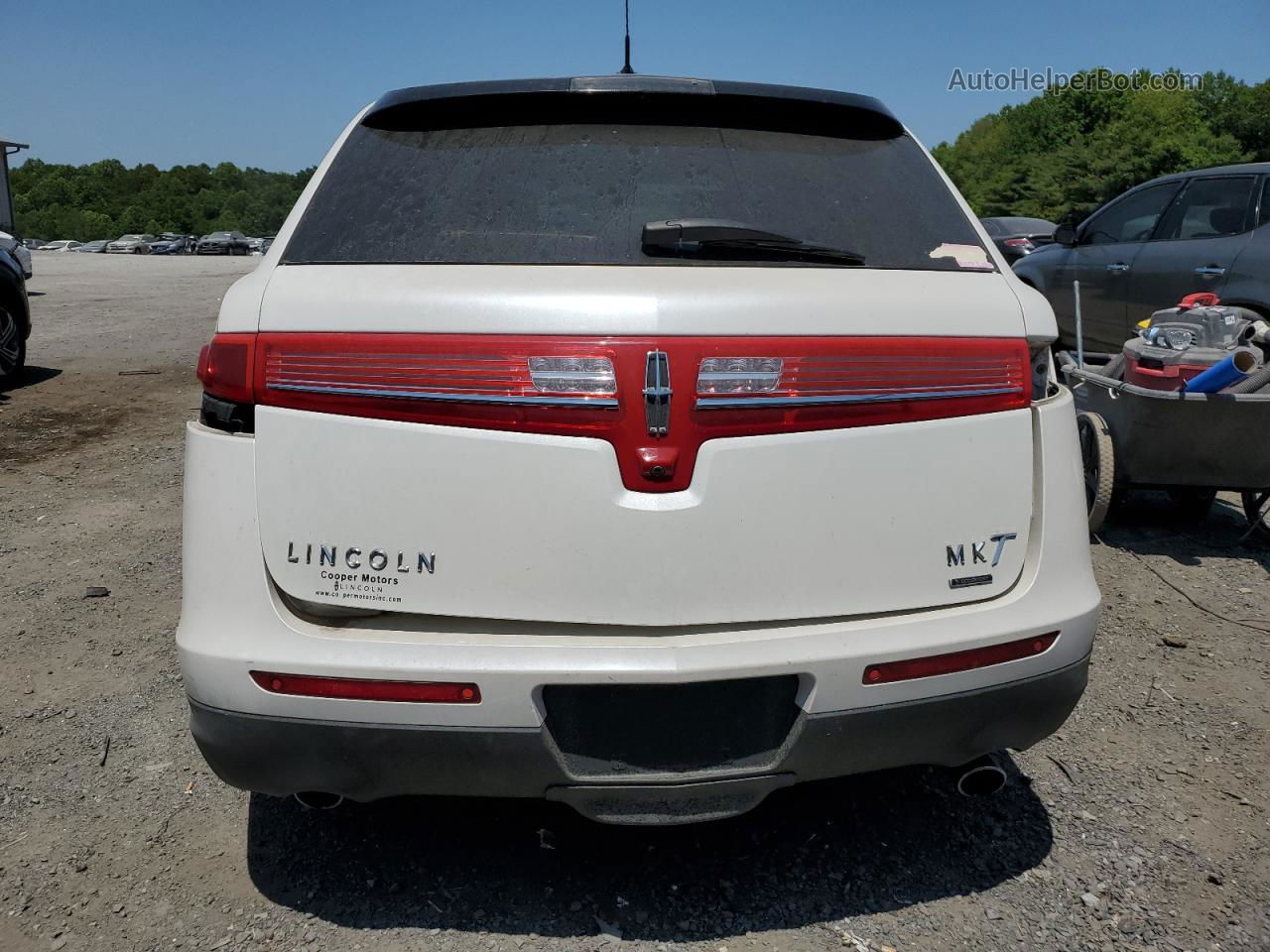 2010 Lincoln Mkt  White vin: 2LMHJ5AT6ABJ04305