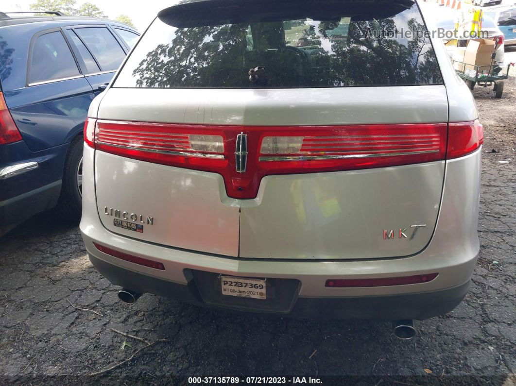 2010 Lincoln Mkt   Silver vin: 2LMHJ5FR0ABJ19315