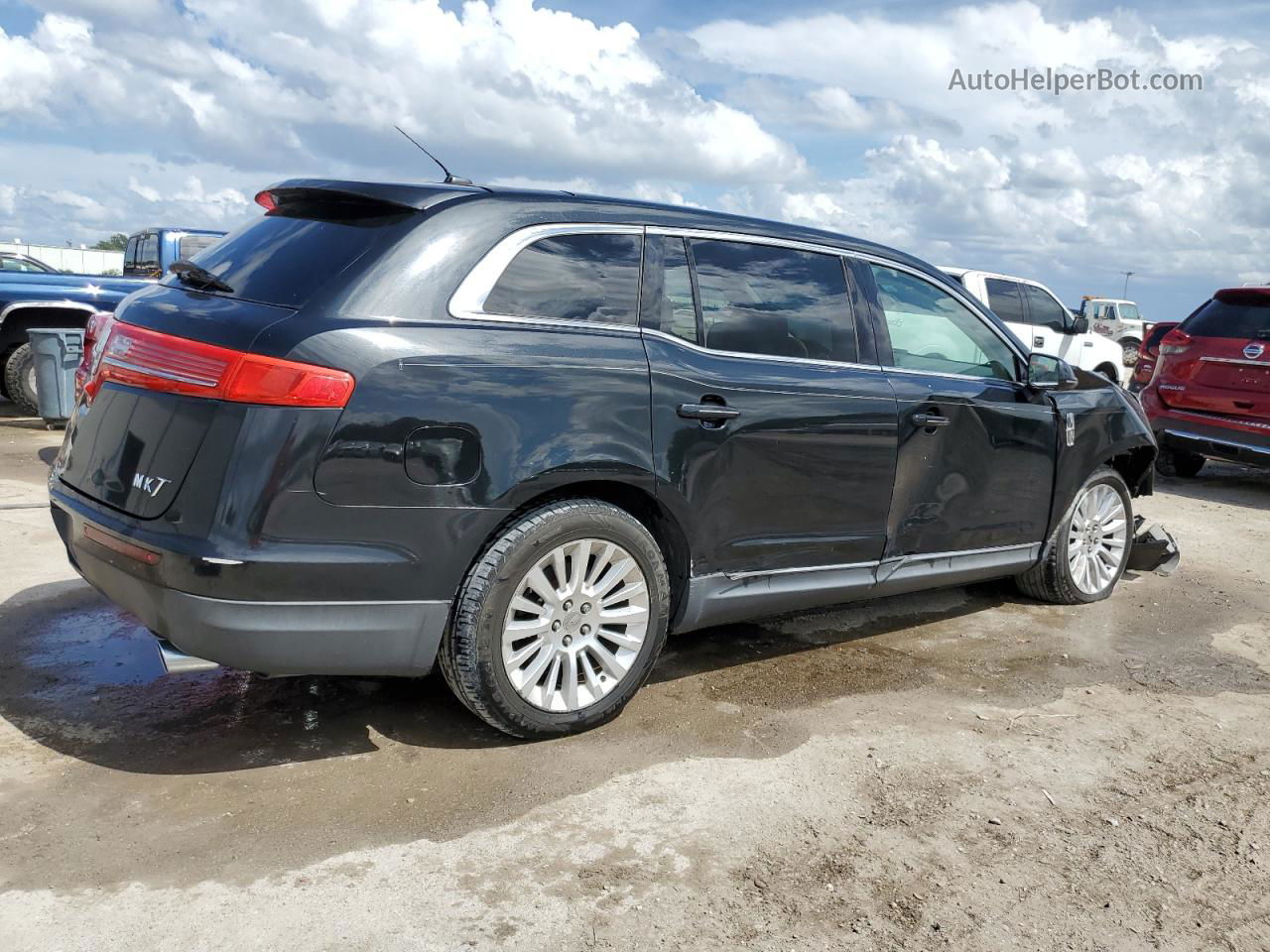 2010 Lincoln Mkt  Black vin: 2LMHJ5FR2ABJ17176