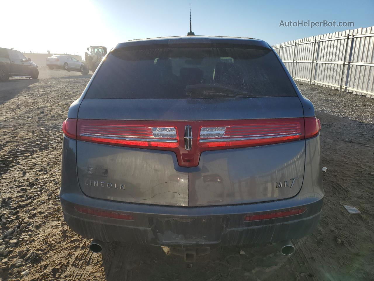 2010 Lincoln Mkt  Silver vin: 2LMHJ5FR3ABJ50316