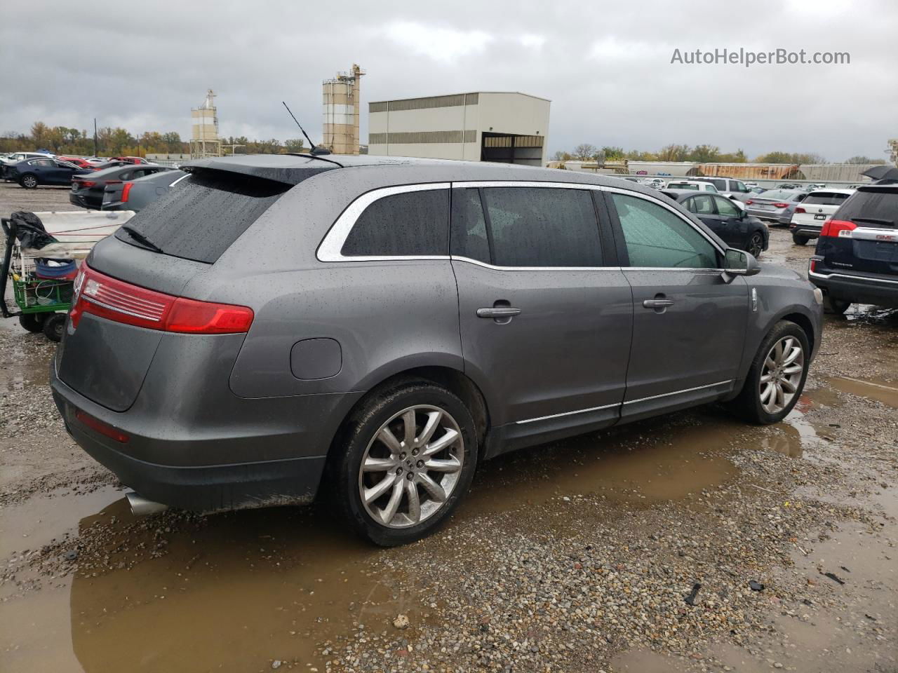 2010 Lincoln Mkt  Gray vin: 2LMHJ5FR6ABJ08304