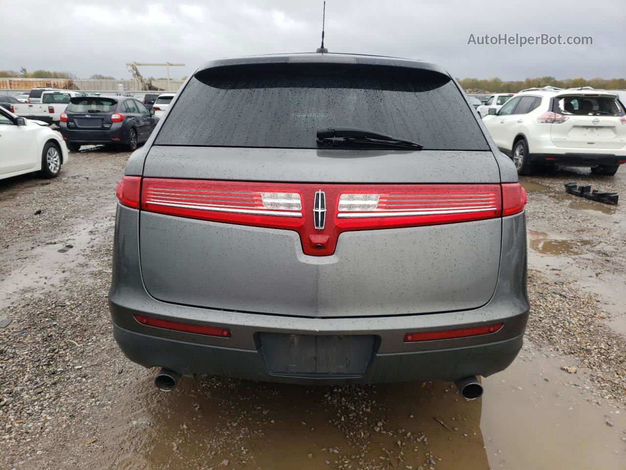 2010 Lincoln Mkt  Gray vin: 2LMHJ5FR6ABJ08304