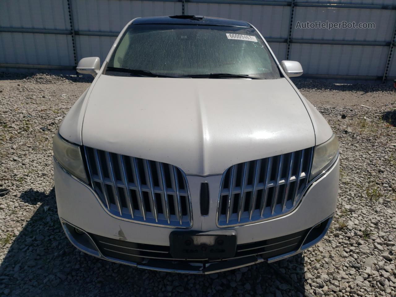 2010 Lincoln Mkt  White vin: 2LMHJ5FR7ABJ04701