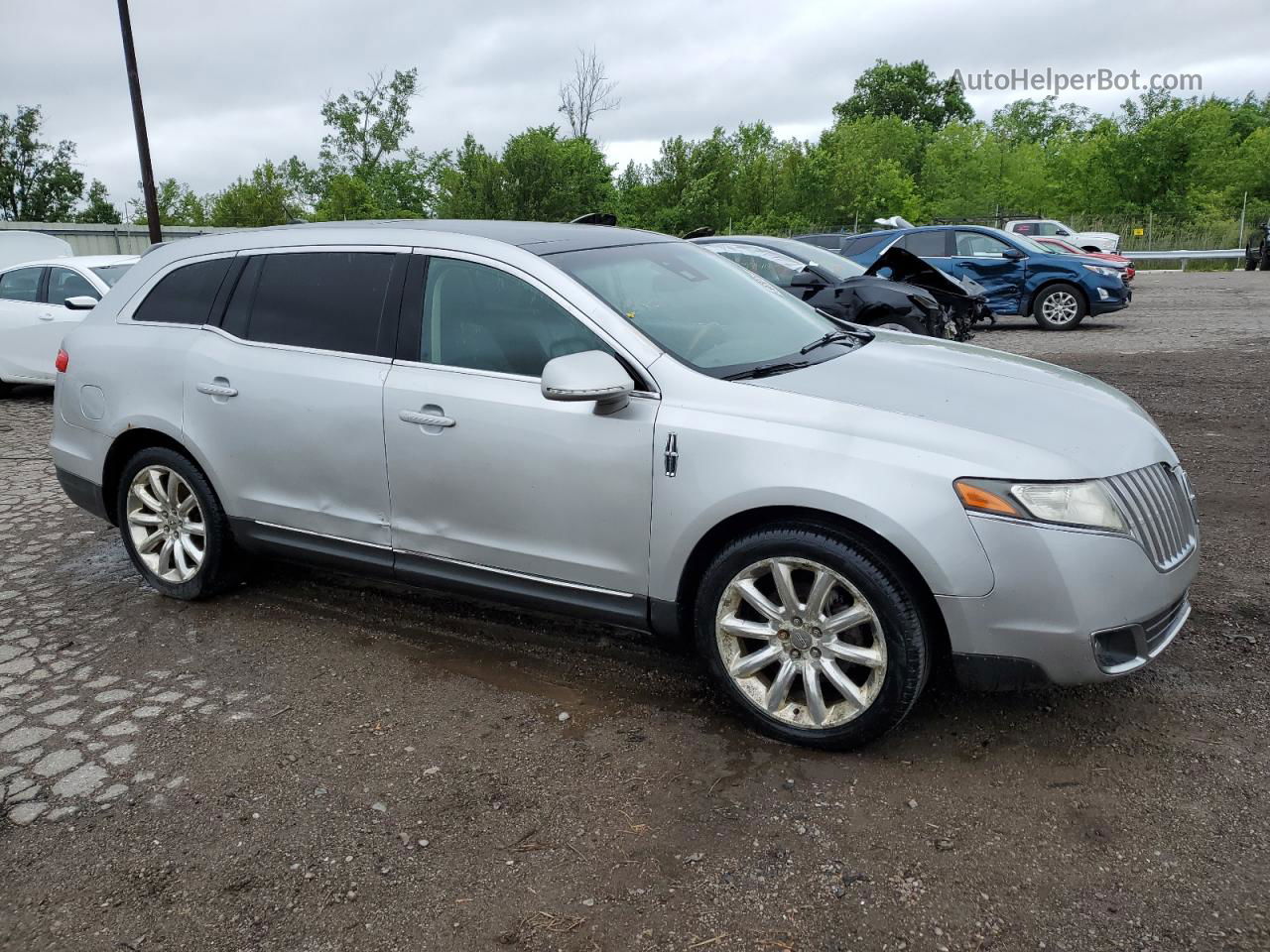 2010 Lincoln Mkt  Silver vin: 2LMHJ5FR7ABJ10594