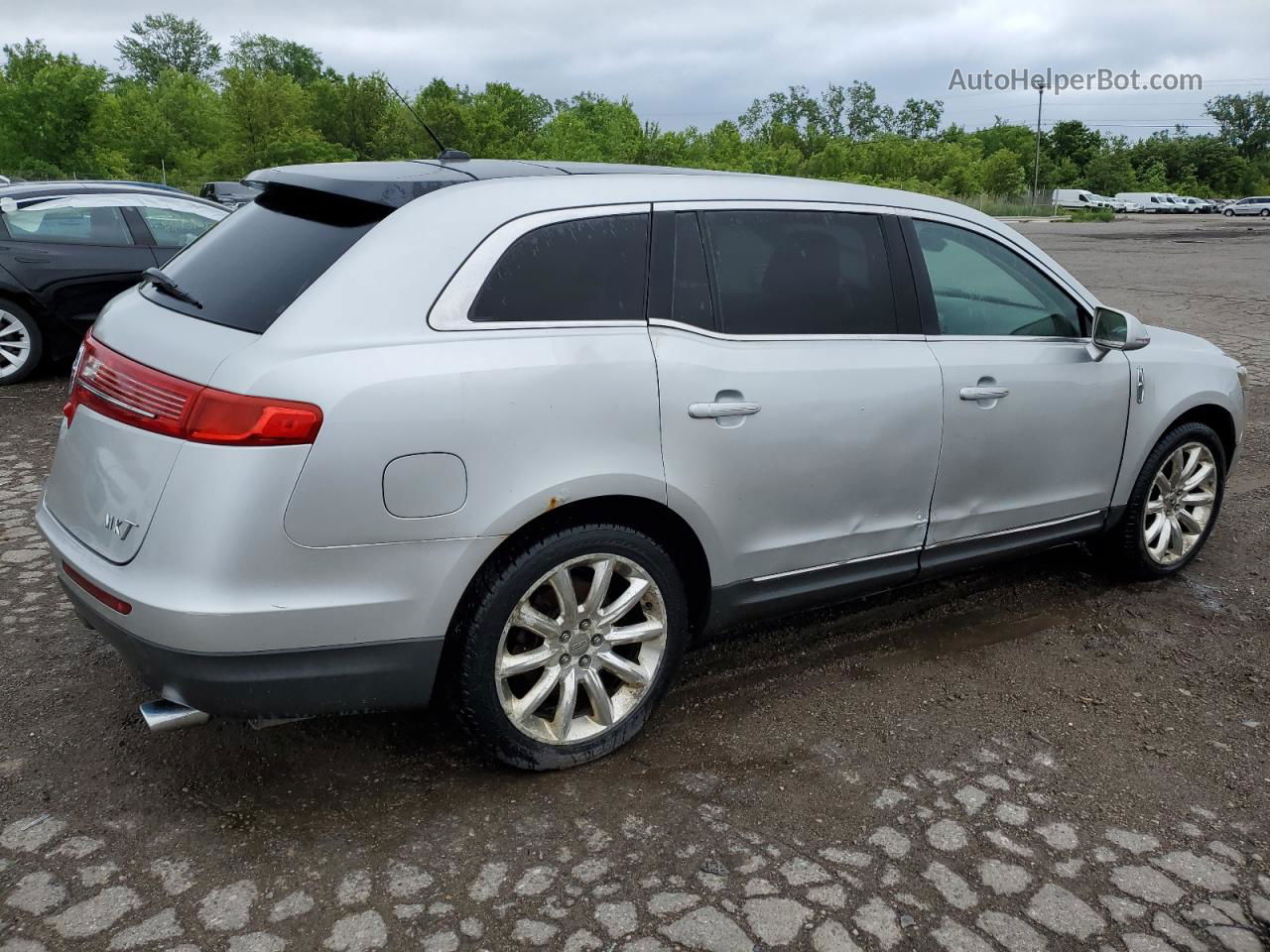 2010 Lincoln Mkt  Silver vin: 2LMHJ5FR7ABJ10594