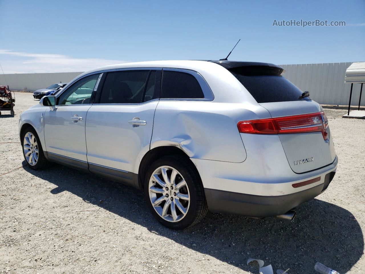 2010 Lincoln Mkt  Silver vin: 2LMHJ5FR7ABJ29453