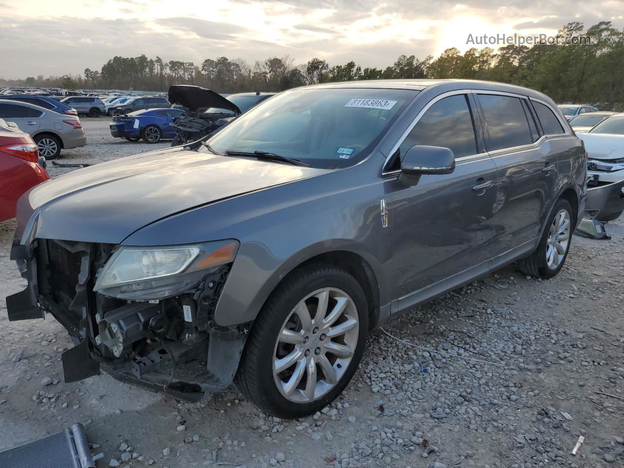 2010 Lincoln Mkt  Gray vin: 2LMHJ5FRXABJ03686