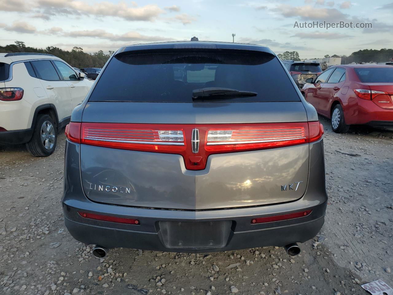 2010 Lincoln Mkt  Gray vin: 2LMHJ5FRXABJ03686