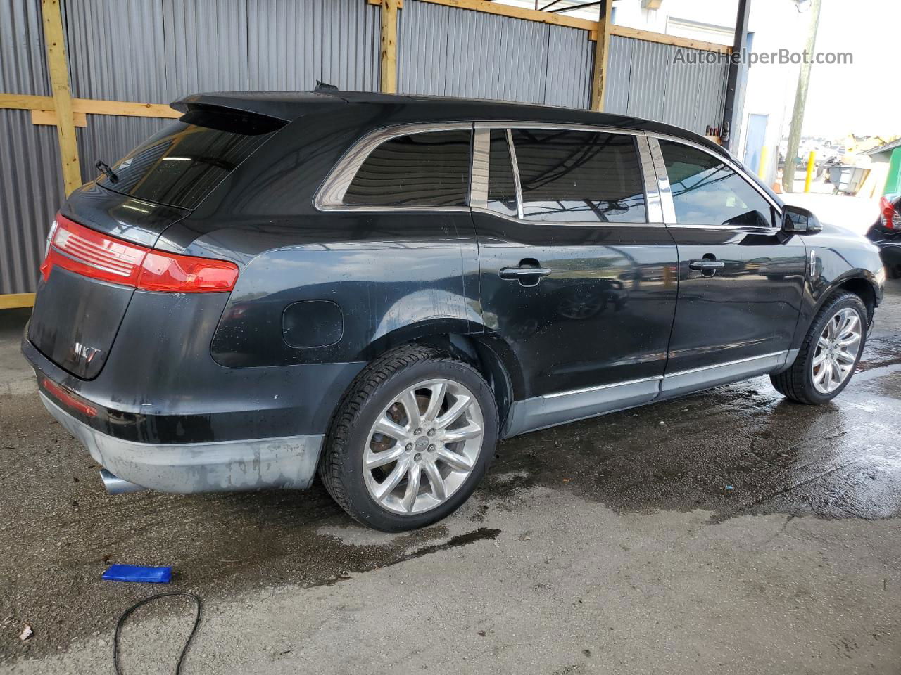 2010 Lincoln Mkt  Black vin: 2LMHJ5FRXABJ10153