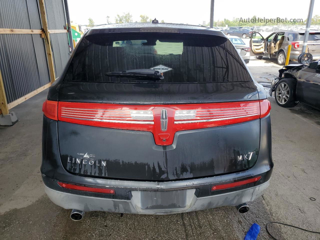 2010 Lincoln Mkt  Black vin: 2LMHJ5FRXABJ10153