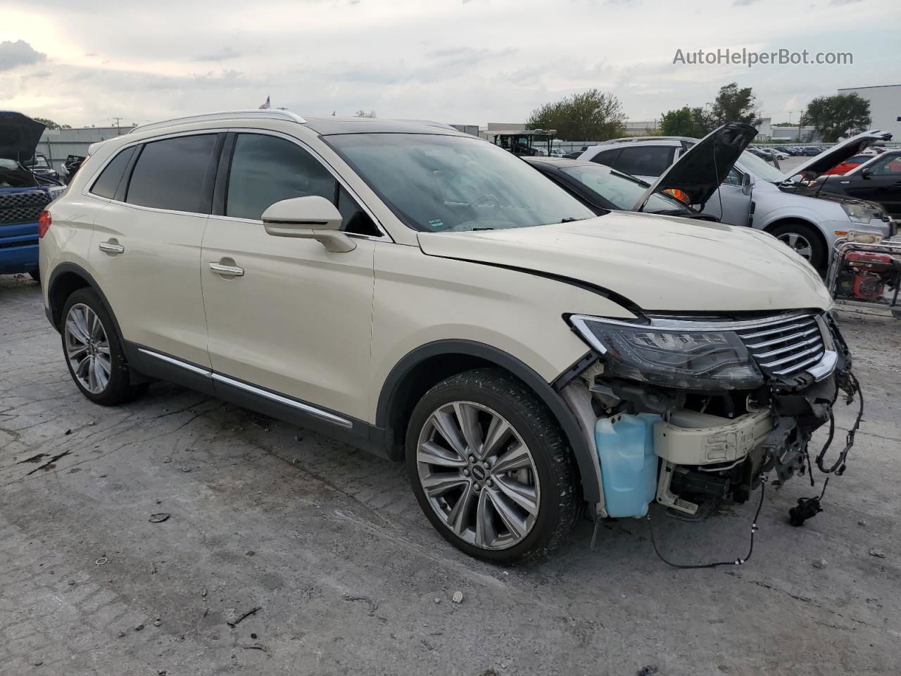 2016 Lincoln Mkx Reserve Beige vin: 2LMTJ8LP5GBL38889