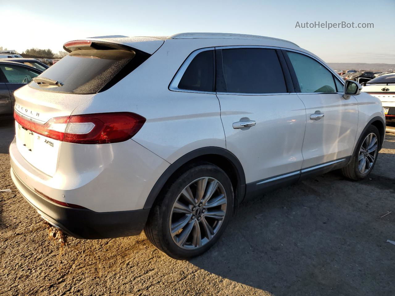 2016 Lincoln Mkx Reserve White vin: 2LMTJ8LP5GBL87641