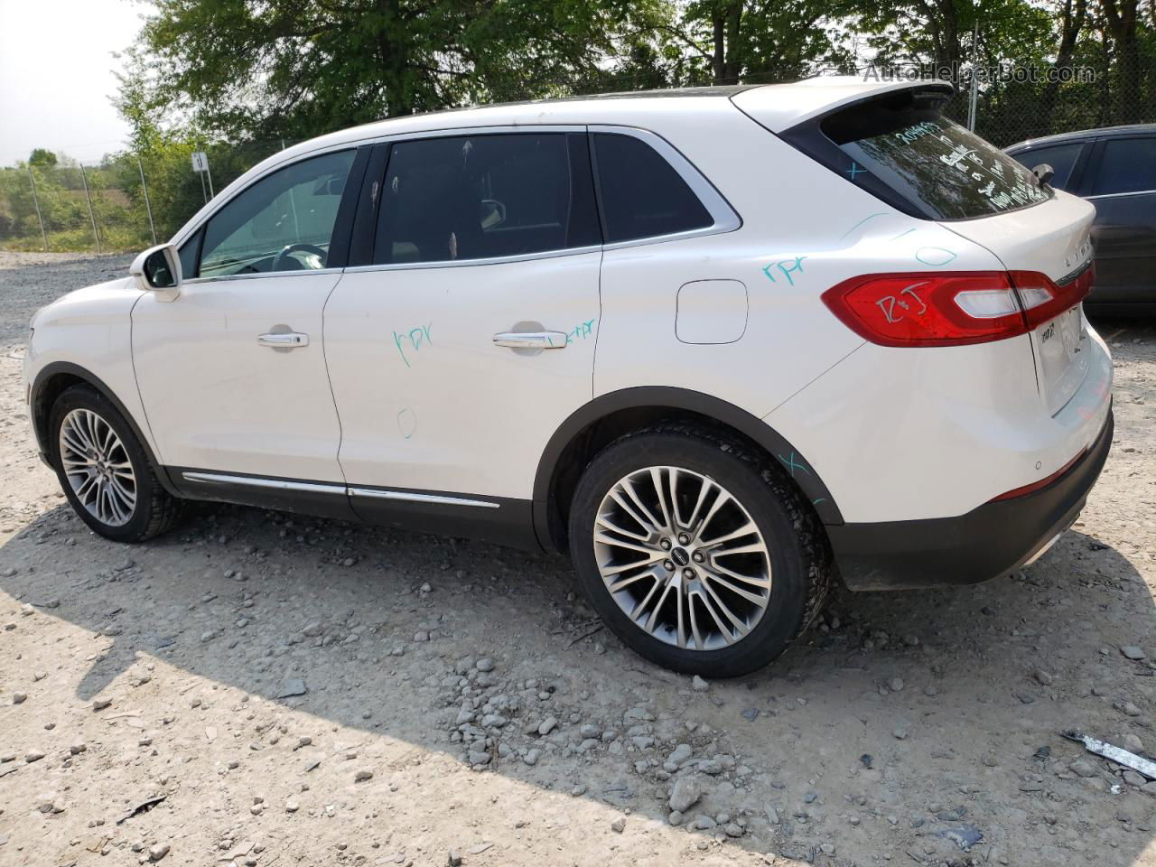 2016 Lincoln Mkx Reserve White vin: 2LMTJ8LR2GBL62567