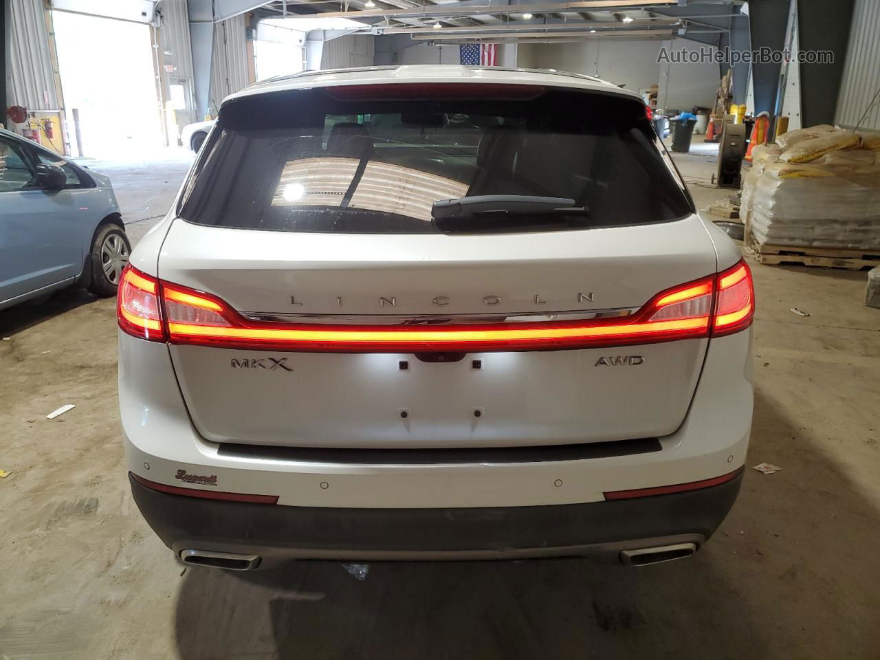 2016 Lincoln Mkx Reserve White vin: 2LMTJ8LR5GBL42779