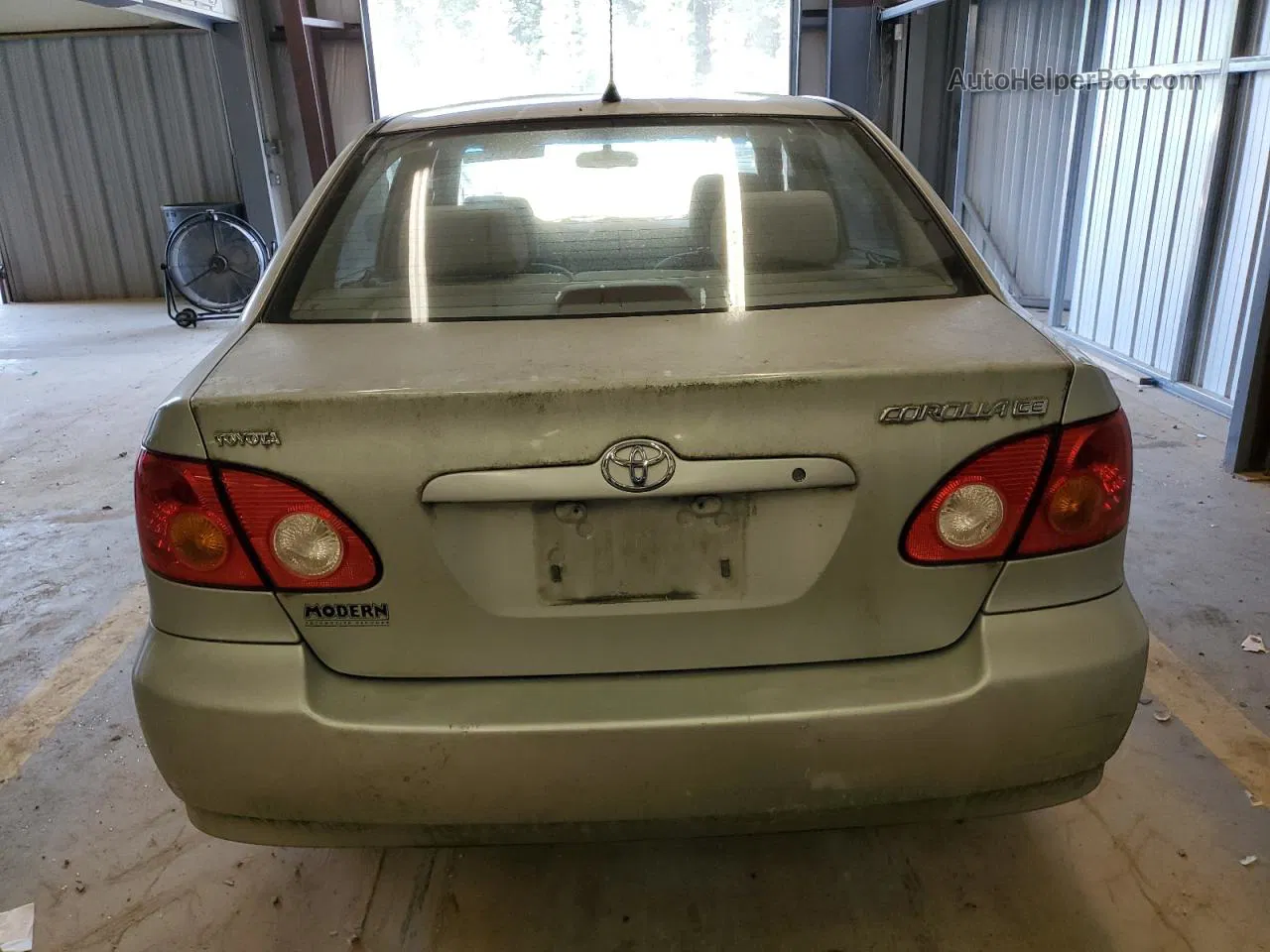 2004 Toyota Corolla Ce Silver vin: 2T1BR32E04C180231