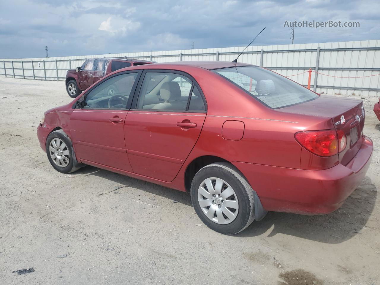 2004 Toyota Corolla Ce Red vin: 2T1BR32E34C290562