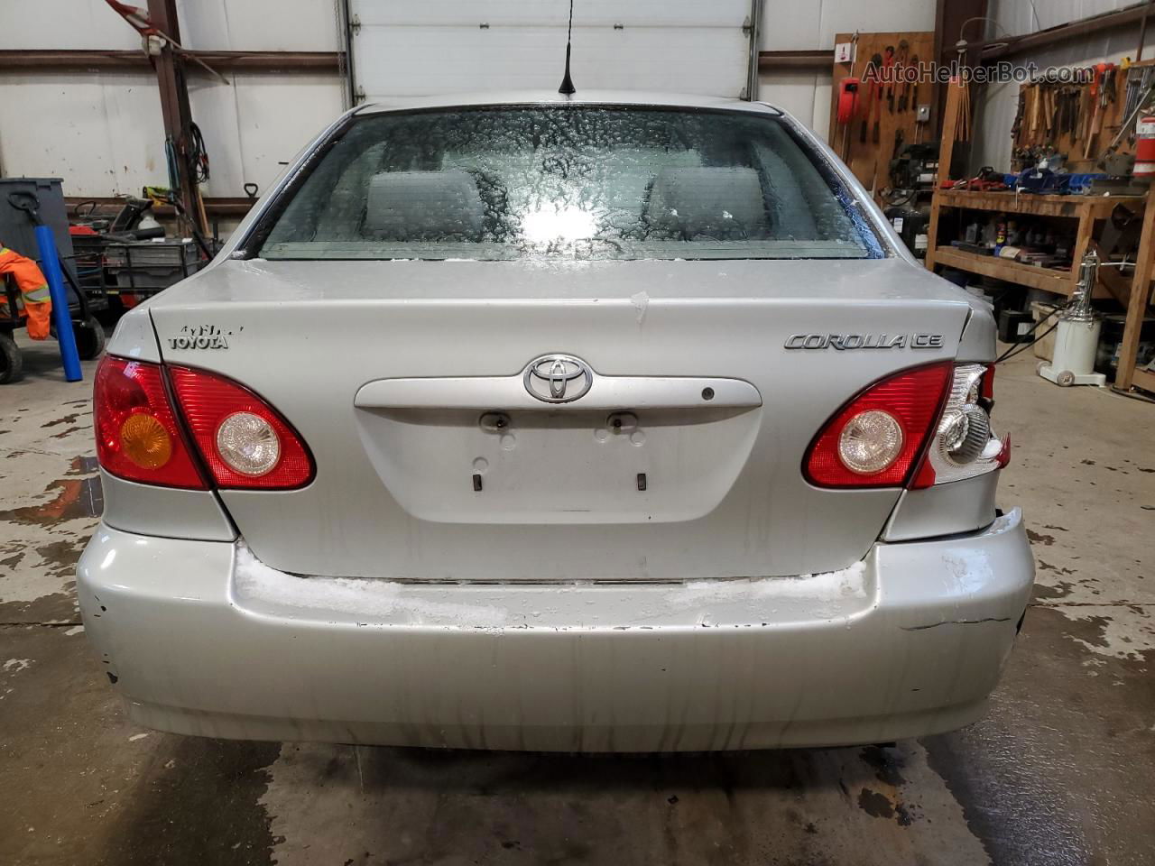 2004 Toyota Corolla Ce Silver vin: 2T1BR32E44C820120