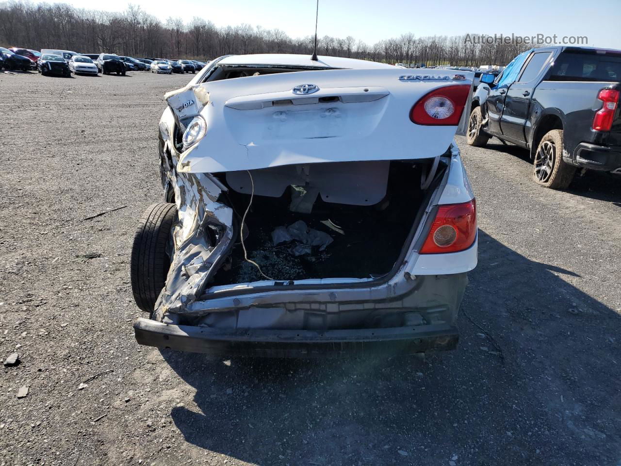 2008 Toyota Corolla Ce White vin: 2T1BR32E48C879397