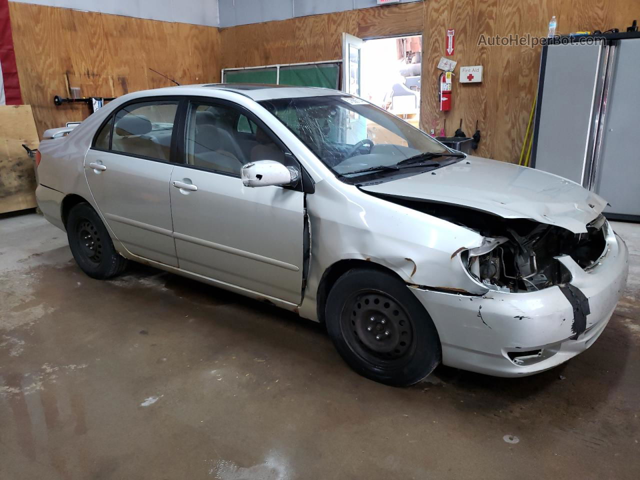 2004 Toyota Corolla Ce Silver vin: 2T1BR32EX4C182875