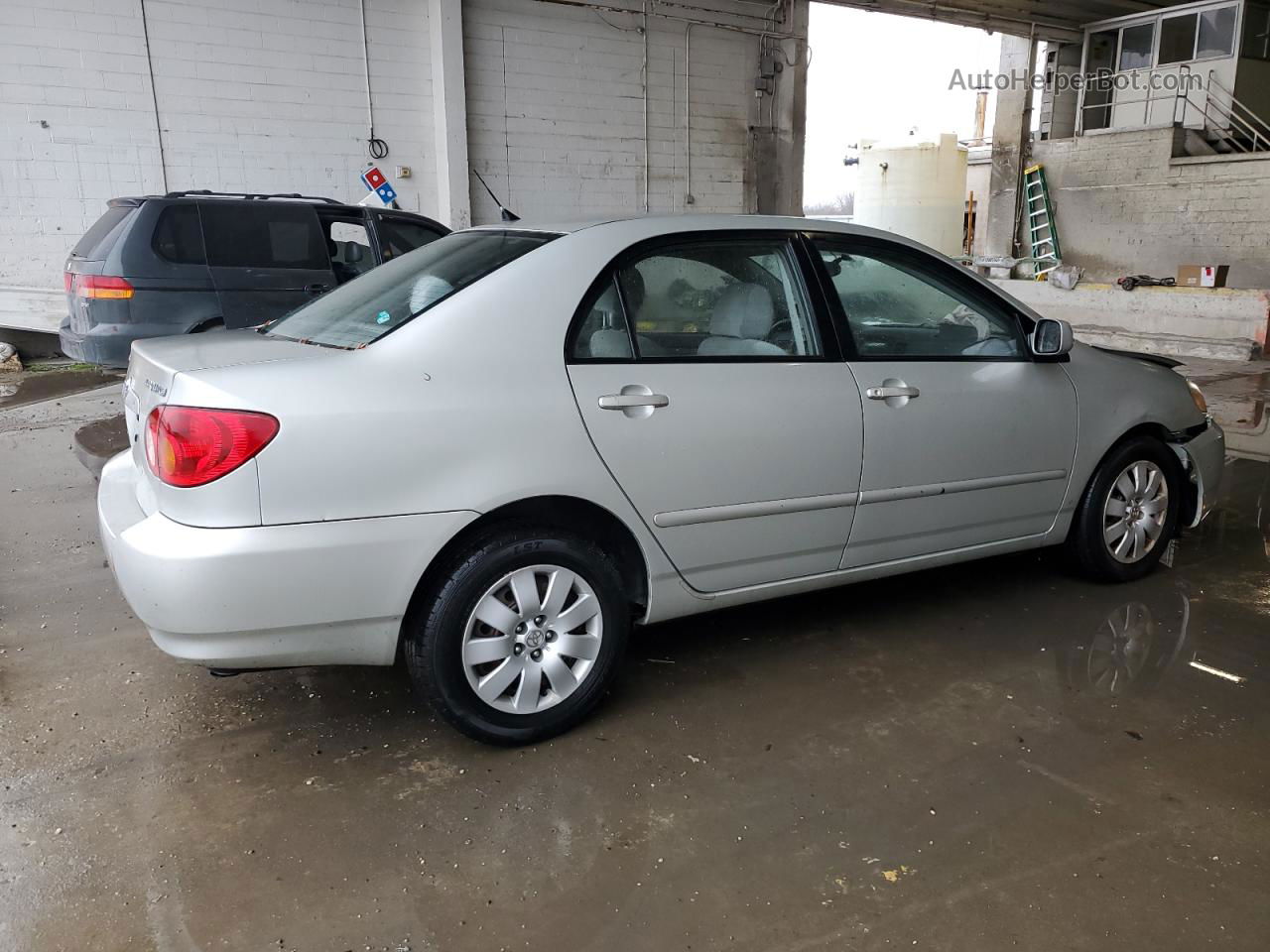 2004 Toyota Corolla Ce Серебряный vin: 2T1BR32EX4C221450