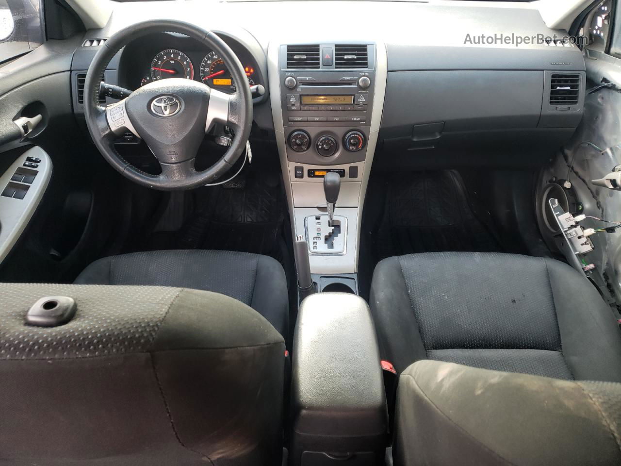 2010 Toyota Corolla Base Серебряный vin: 2T1BU4EE1AC402724