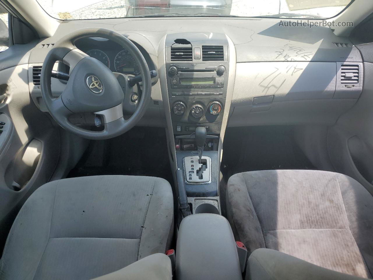 2010 Toyota Corolla Base Серебряный vin: 2T1BU4EE2AC360970