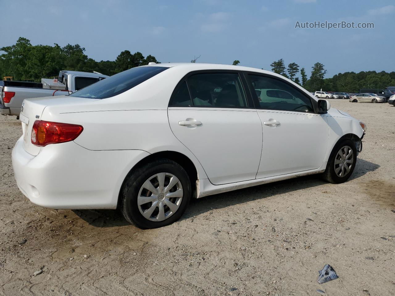 2010 Toyota Corolla Base White vin: 2T1BU4EE3AC296938