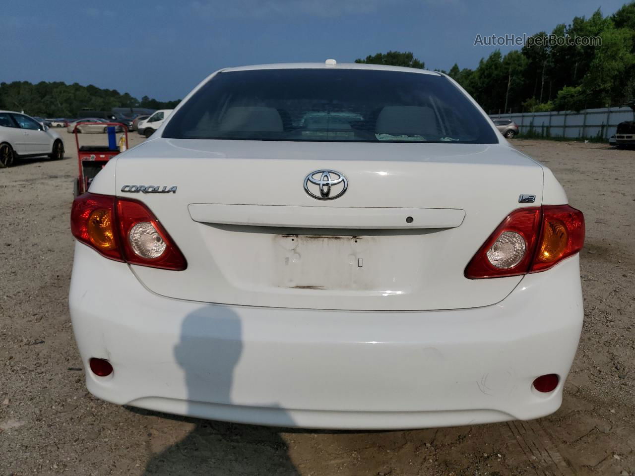 2010 Toyota Corolla Base White vin: 2T1BU4EE3AC296938