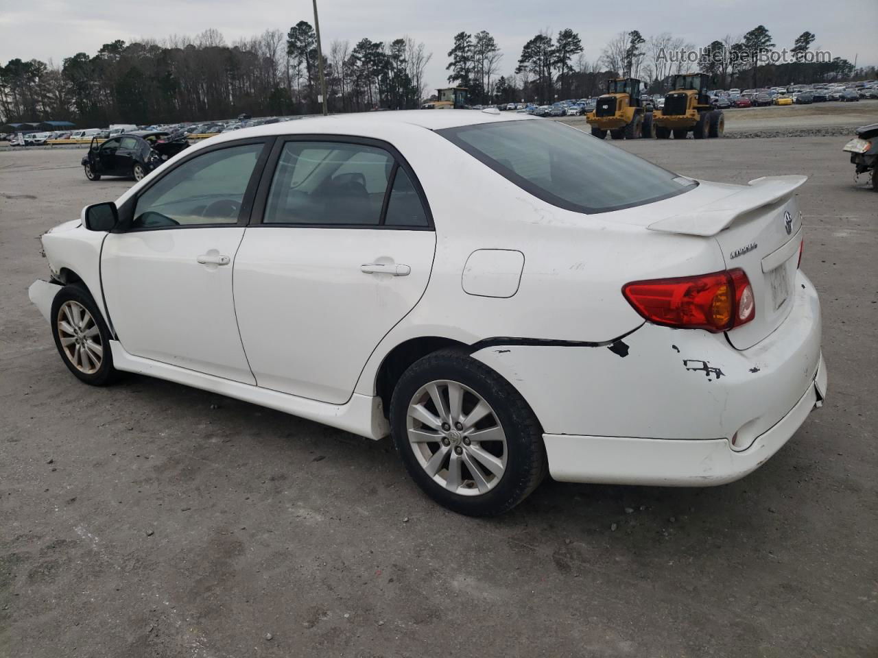 2010 Toyota Corolla Base Белый vin: 2T1BU4EE5AC517259