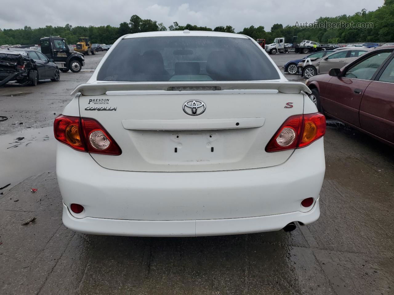 2010 Toyota Corolla Base White vin: 2T1BU4EE7AC434402