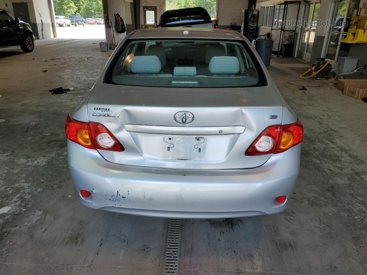 2010 Toyota Corolla Base Silver vin: 2T1BU4EE8AC322384