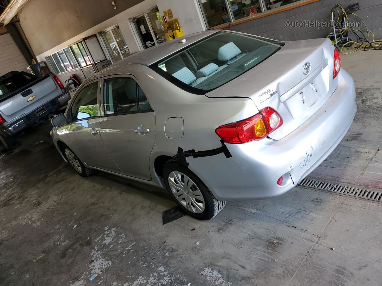 2010 Toyota Corolla Base Silver vin: 2T1BU4EE8AC322384