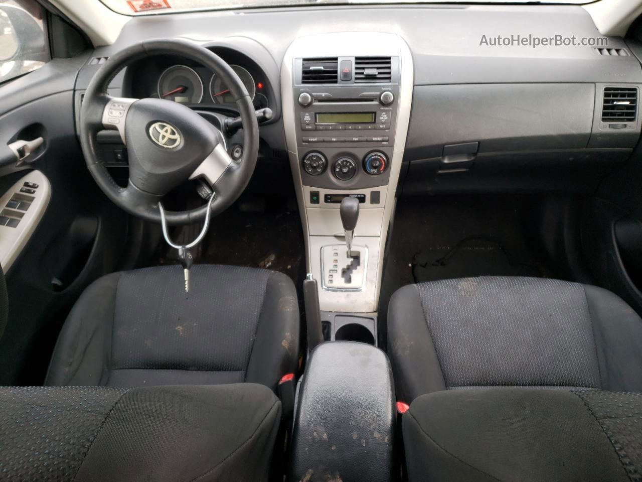 2010 Toyota Corolla Base Серебряный vin: 2T1BU4EE8AC417026