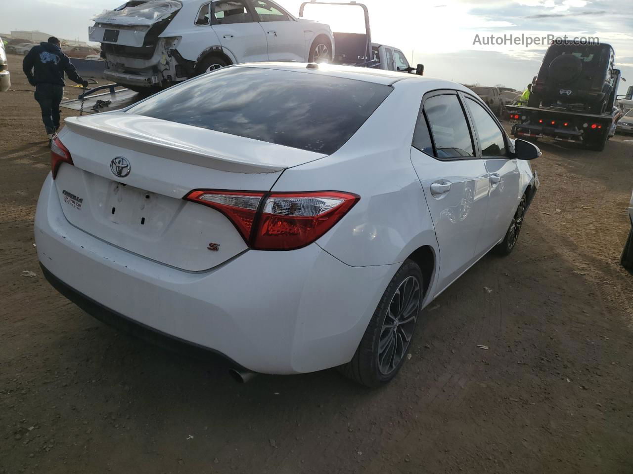 2015 Toyota Corolla L White vin: 2T1BURHE0FC336344