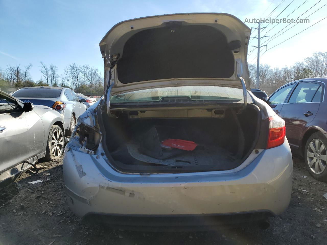 2015 Toyota Corolla L Серебряный vin: 2T1BURHE0FC343441