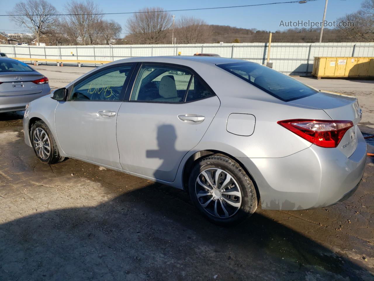 2019 Toyota Corolla L Серебряный vin: 2T1BURHE0KC226128