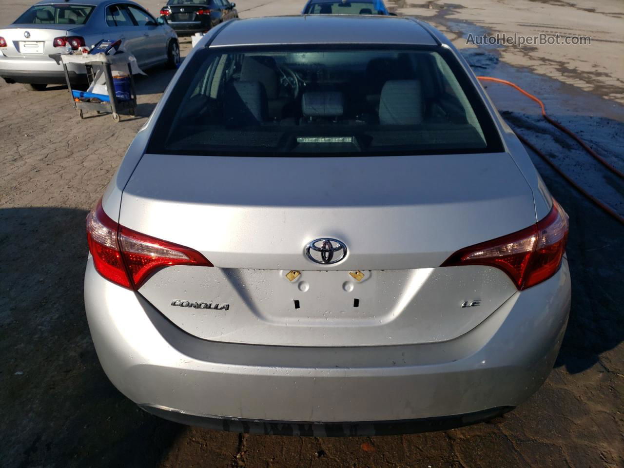 2019 Toyota Corolla L Silver vin: 2T1BURHE0KC226128