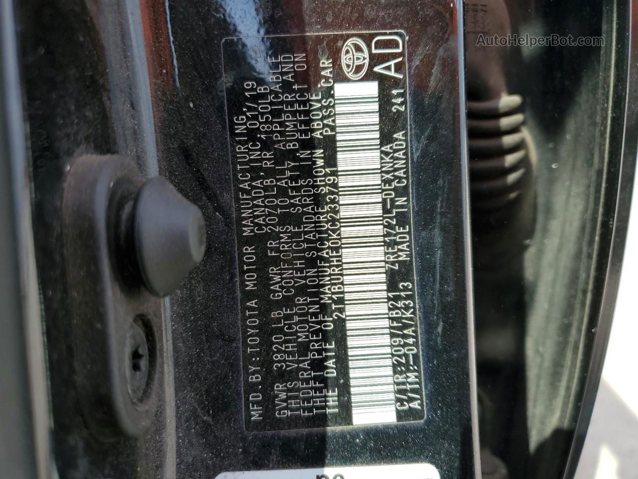 2019 Toyota Corolla L Черный vin: 2T1BURHE0KC233791