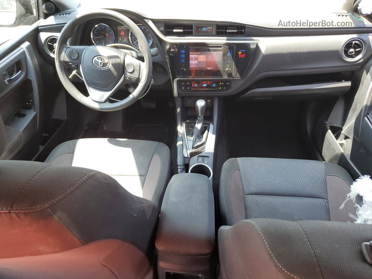 2019 Toyota Corolla L Tan vin: 2T1BURHE0KC240918