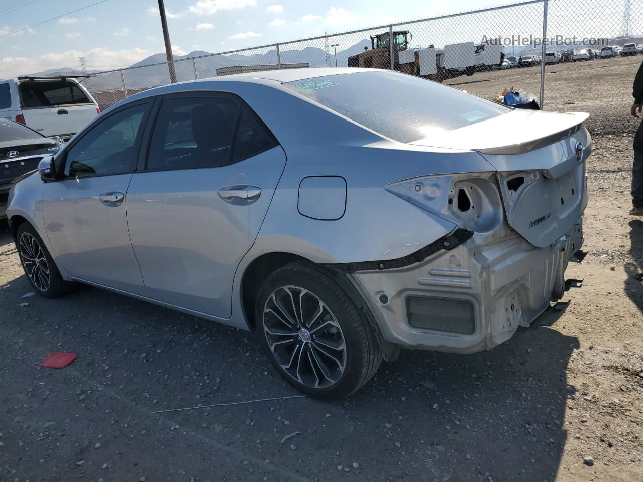 2014 Toyota Corolla L Silver vin: 2T1BURHE1EC082755