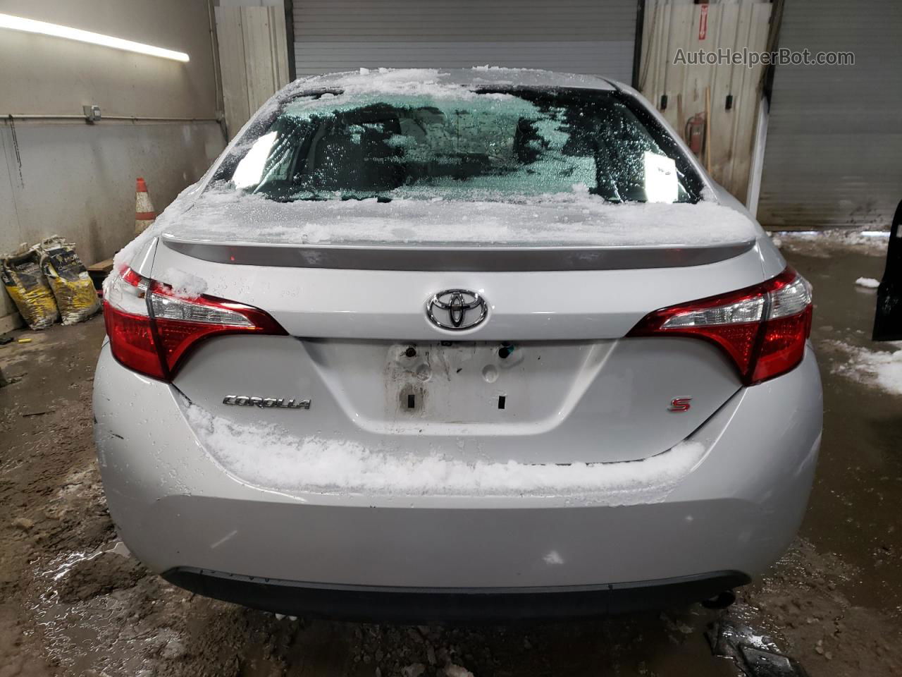 2015 Toyota Corolla L Silver vin: 2T1BURHE1FC256101