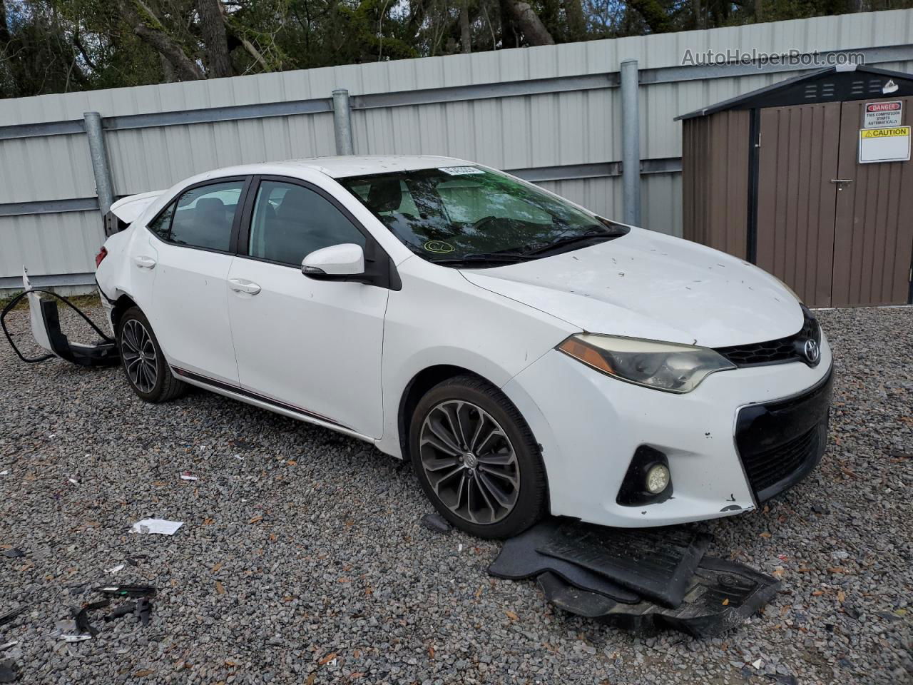 2015 Toyota Corolla L White vin: 2T1BURHE1FC294069