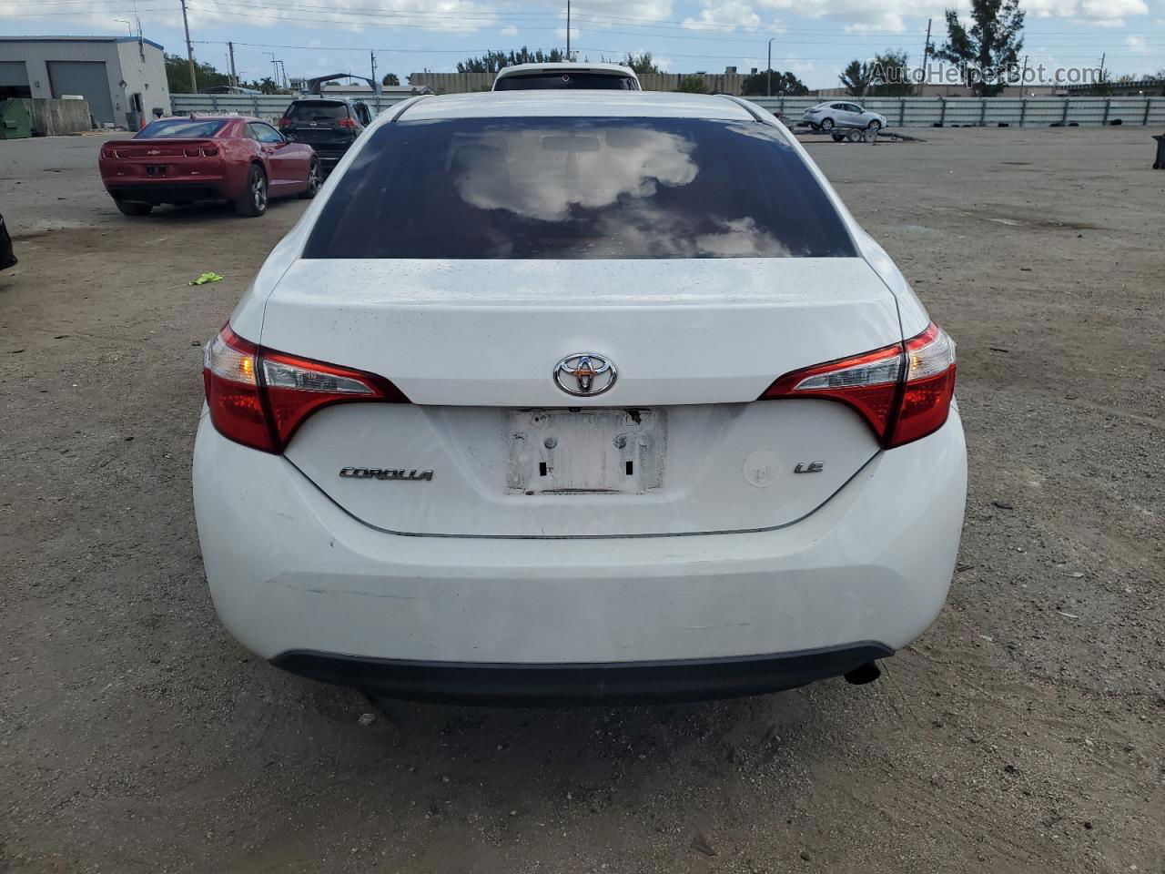 2015 Toyota Corolla L White vin: 2T1BURHE1FC435478