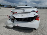 2015 Toyota Corolla L White vin: 2T1BURHE1FC444911