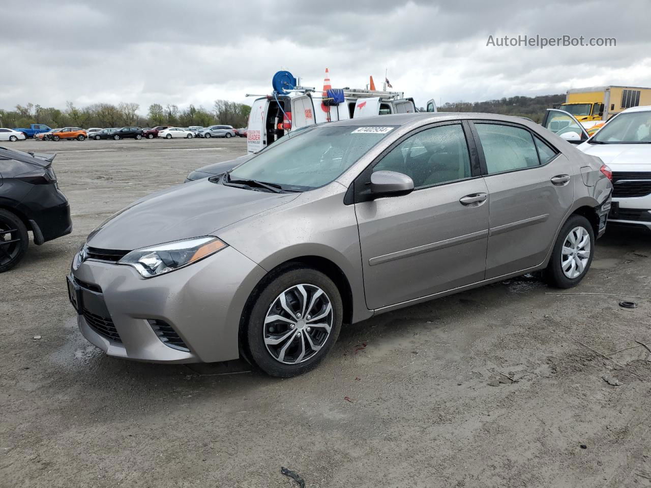 2015 Toyota Corolla L Silver vin: 2T1BURHE1FC464432