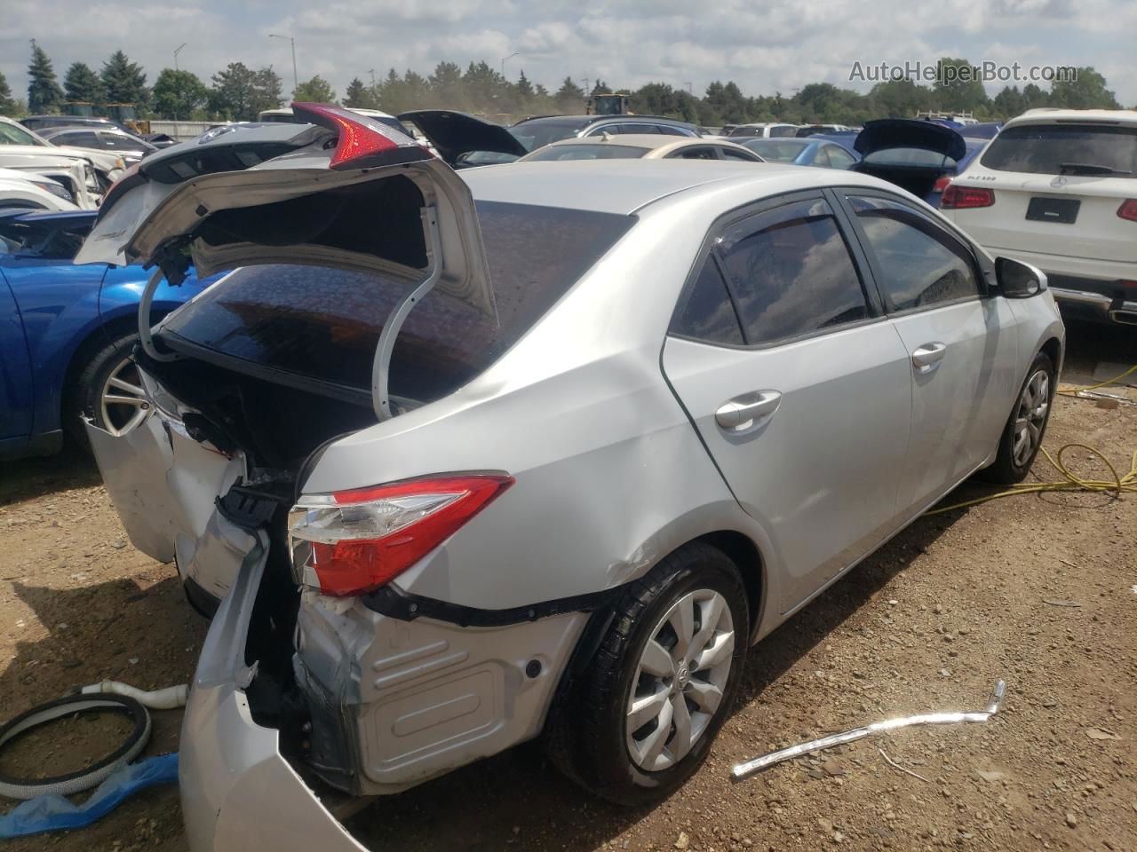 2015 Toyota Corolla L Silver vin: 2T1BURHE1FC465564