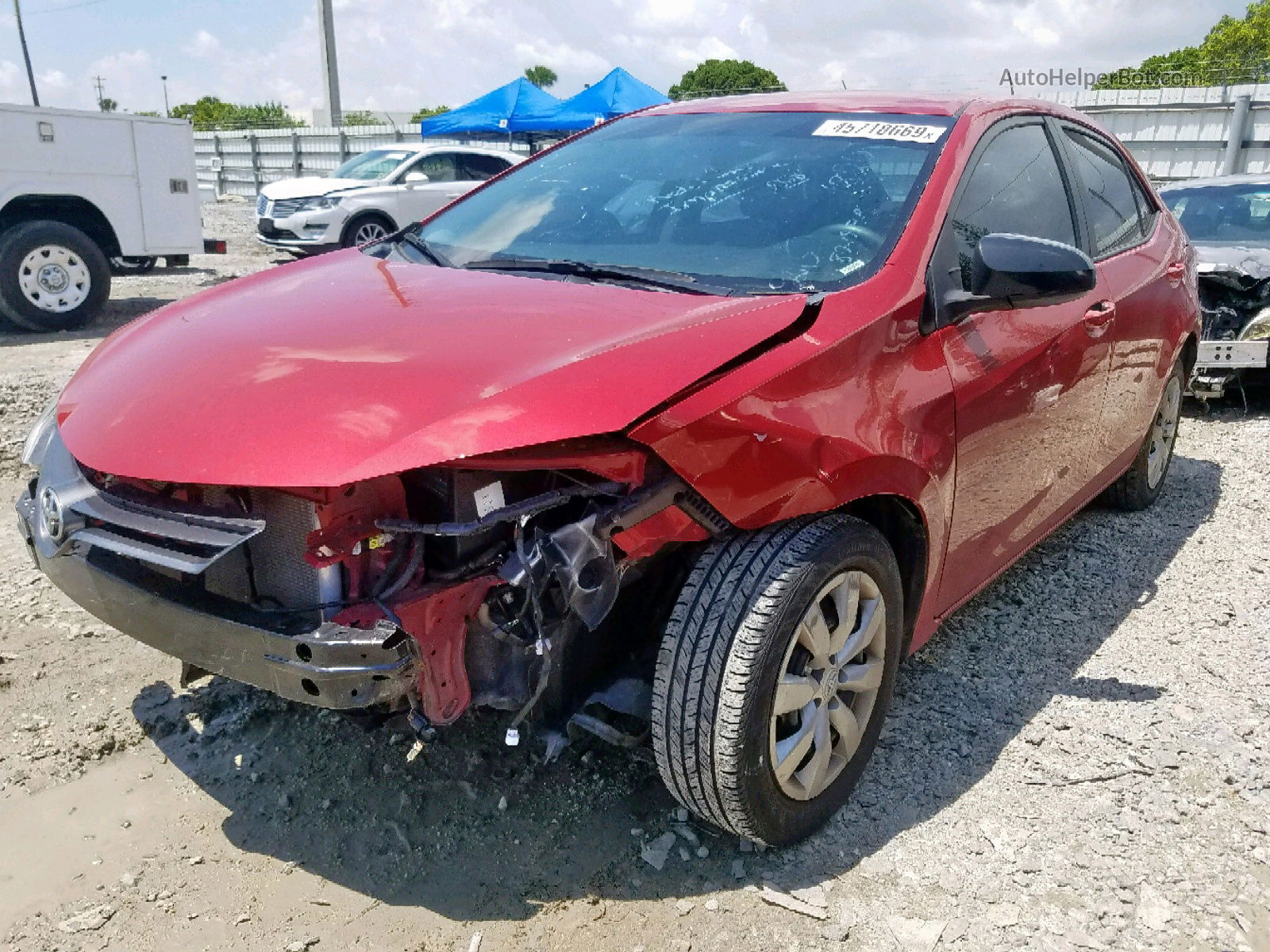 2015 Toyota Corolla L Red vin: 2T1BURHE1FC471820