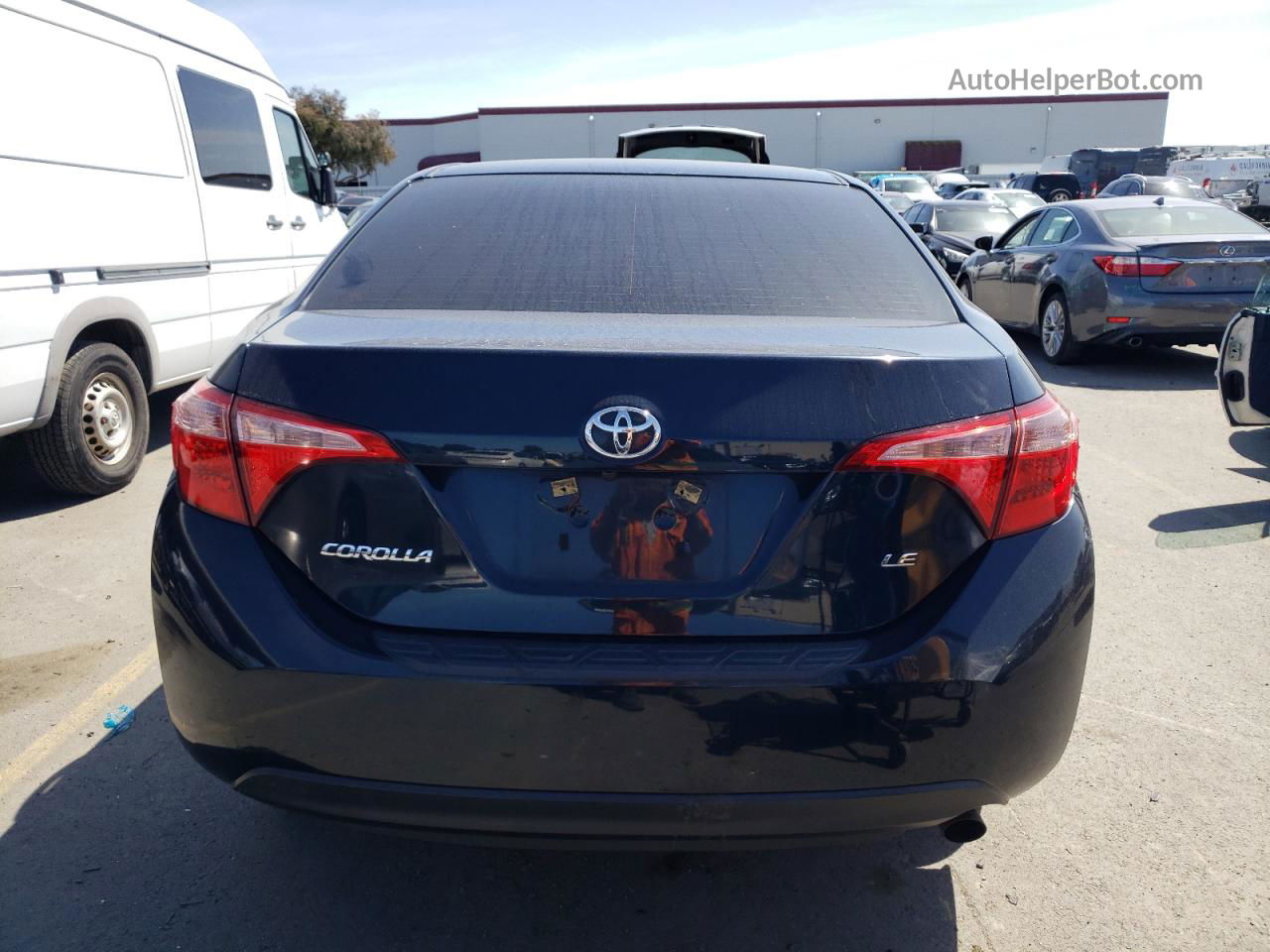 2019 Toyota Corolla L Blue vin: 2T1BURHE1KC155523