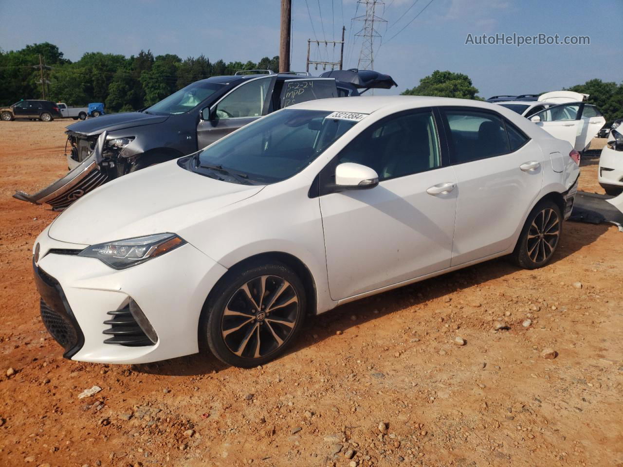 2019 Toyota Corolla L White vin: 2T1BURHE1KC178140